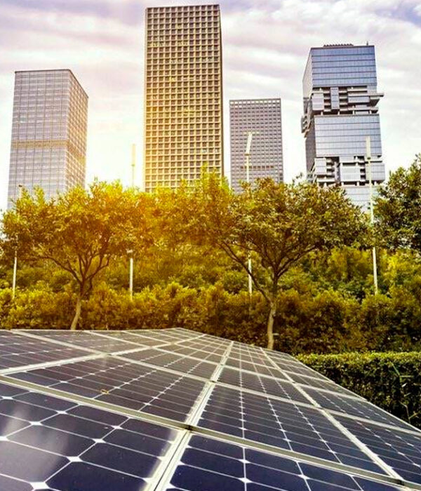 moderniza tu oficina con la instalación de placas solares