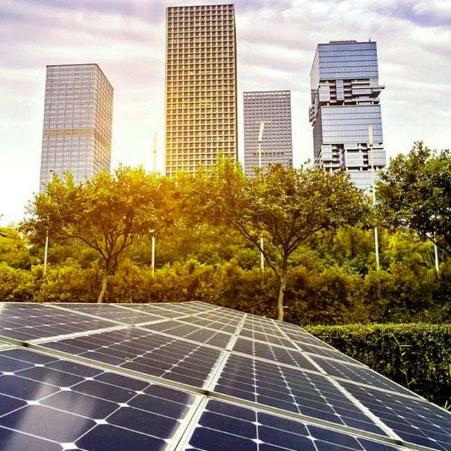 moderniza tu oficina con la instalación de placas solares